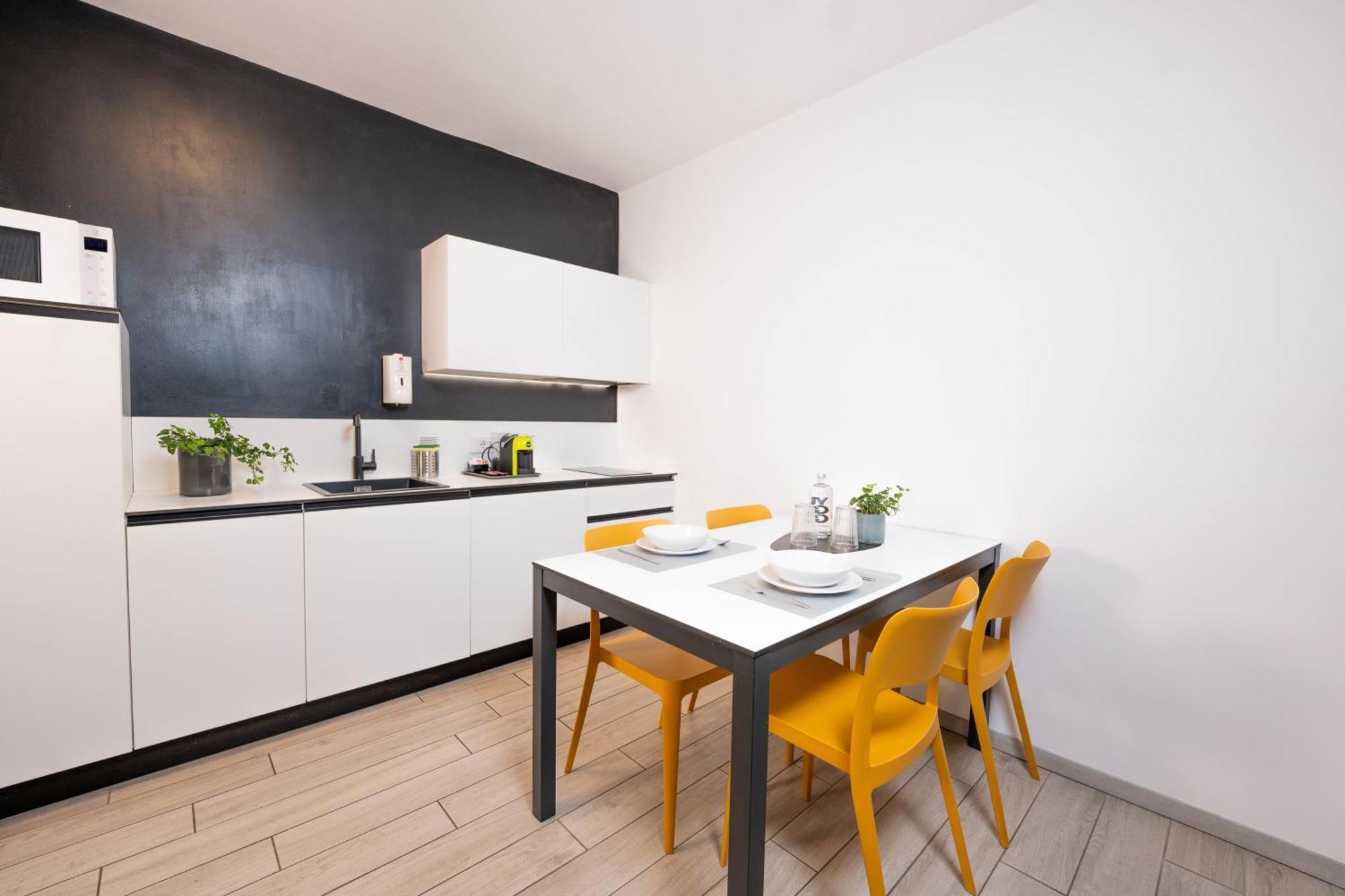 Cityu Grazioli 27 Appartamento Trento Citta - 2 Stanze Con 2 Parcheggi Privati Gratuiti Екстериор снимка